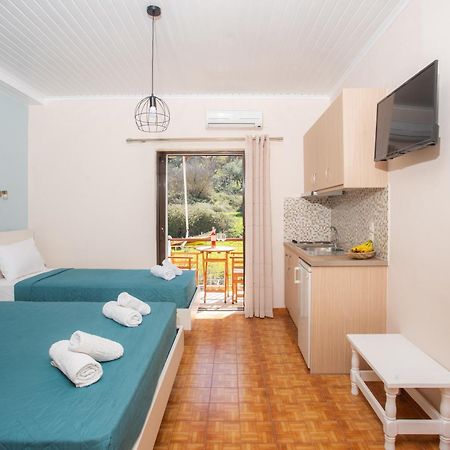 Eros Appartments Kalamítsi Dış mekan fotoğraf