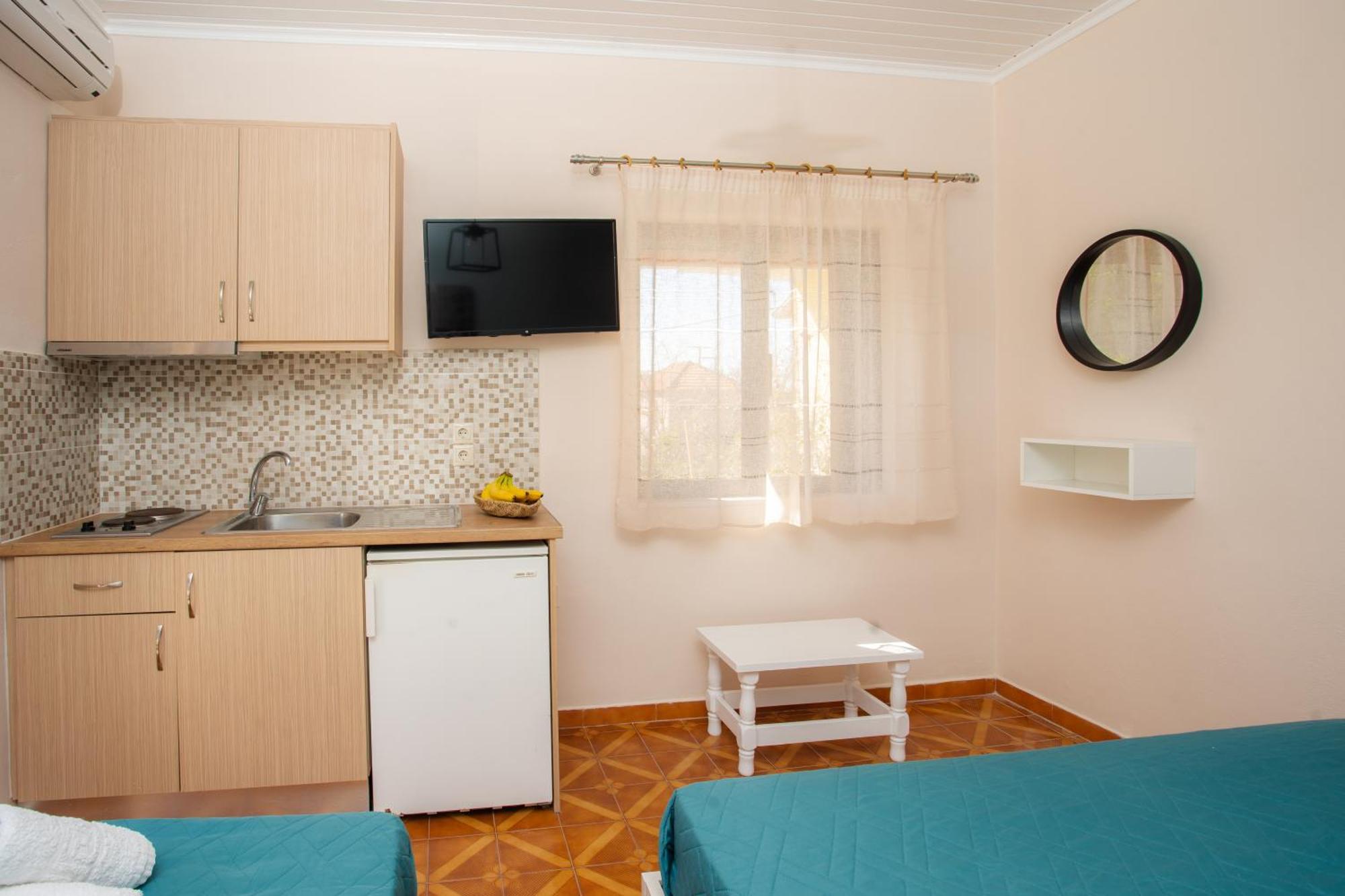 Eros Appartments Kalamítsi Dış mekan fotoğraf